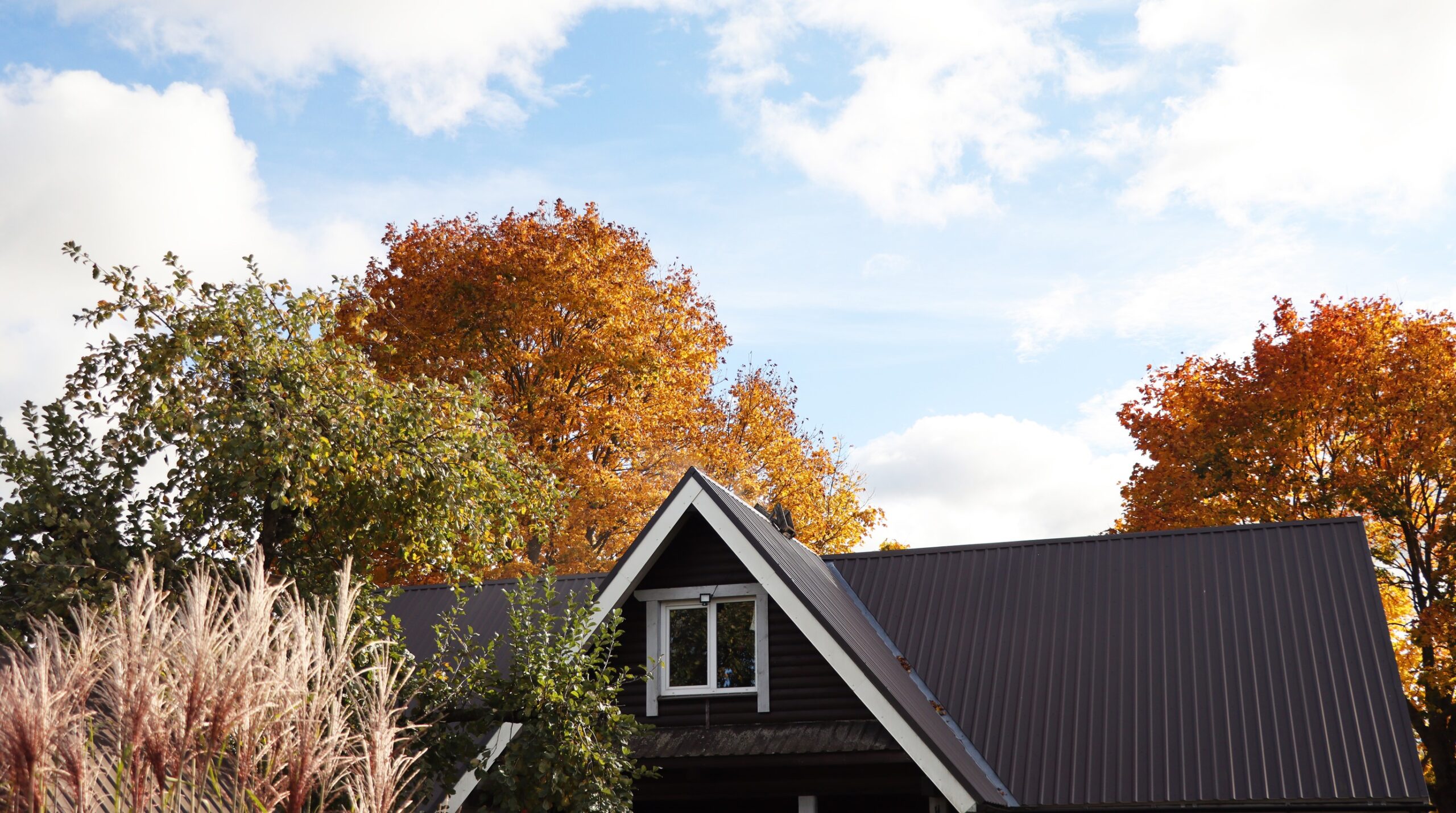 The Off-Season Roofing Discount: What It Actually Saves and What Your Contract Has to Lock In