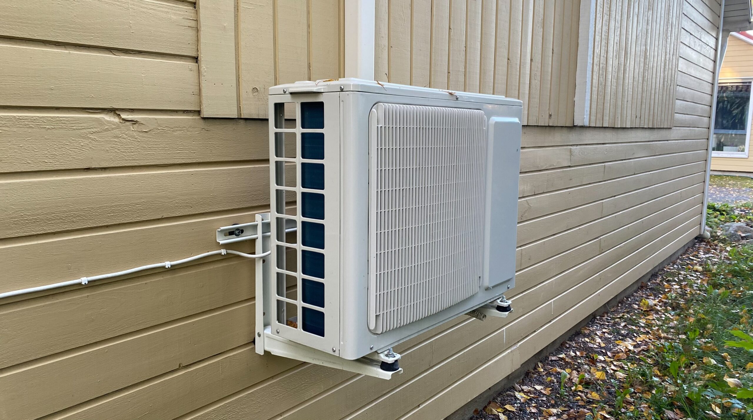 What Does a Heating and Cooling System Replacement Cost in 2026?